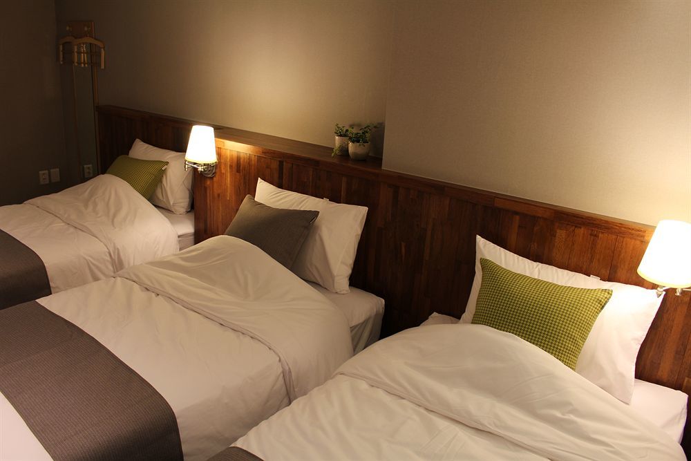 Hostel Cleo Seoul Hongdae Экстерьер фото